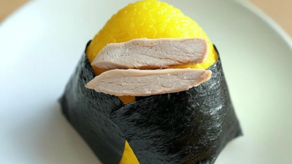 Nasi Kuning Onigiri: Kolaborasi Rasa yang Memikat di Dunia Kuliner Indonesia