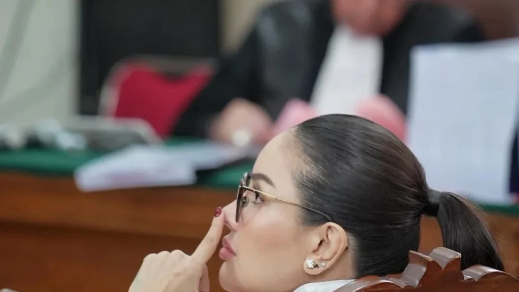 Nikita Mirzani Desak Presiden Perbaiki Sistem Hukum Indonesia