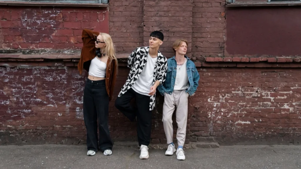 Tren Fashion Streetwear 2025: Evolusi Gaya yang Menarik