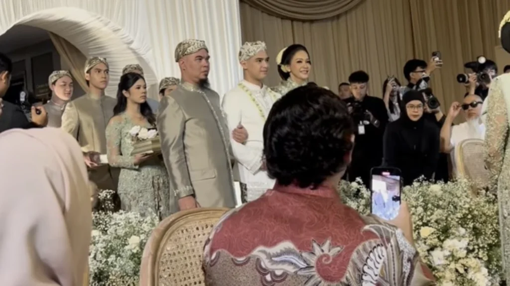 Kehangatan Pernikahan Al Ghazali: Ahmad Dhani dan Irwan Mussry Bersinergi