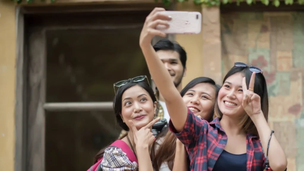 Nostalgia Indah di Kampung Halaman: Sebuah Perjalanan Homecoming