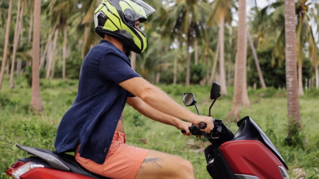 Tips Berkendara Jarak Jauh Tanpa Nyeri Punggung