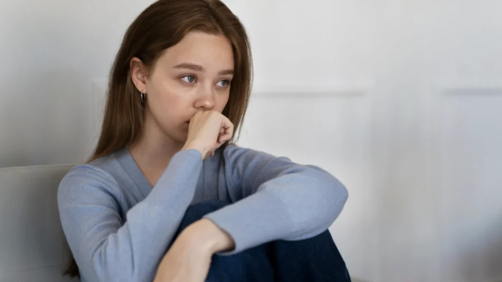 Fenomena Quiet Quitting di Kalangan Generasi Z: Dari Kesehatan Mental hingga Keseimbangan Kerja