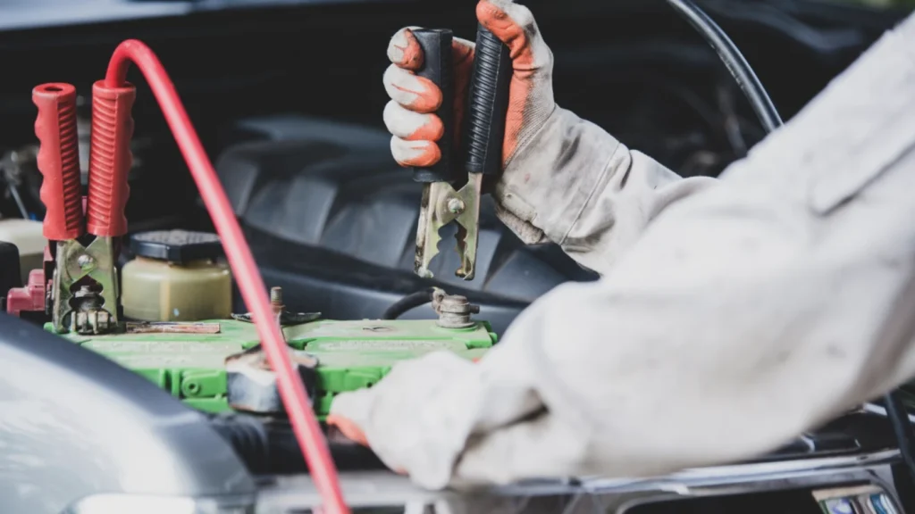 Penyebab Aki Mobil Cepat Tekor dan Cara Mencegahnya