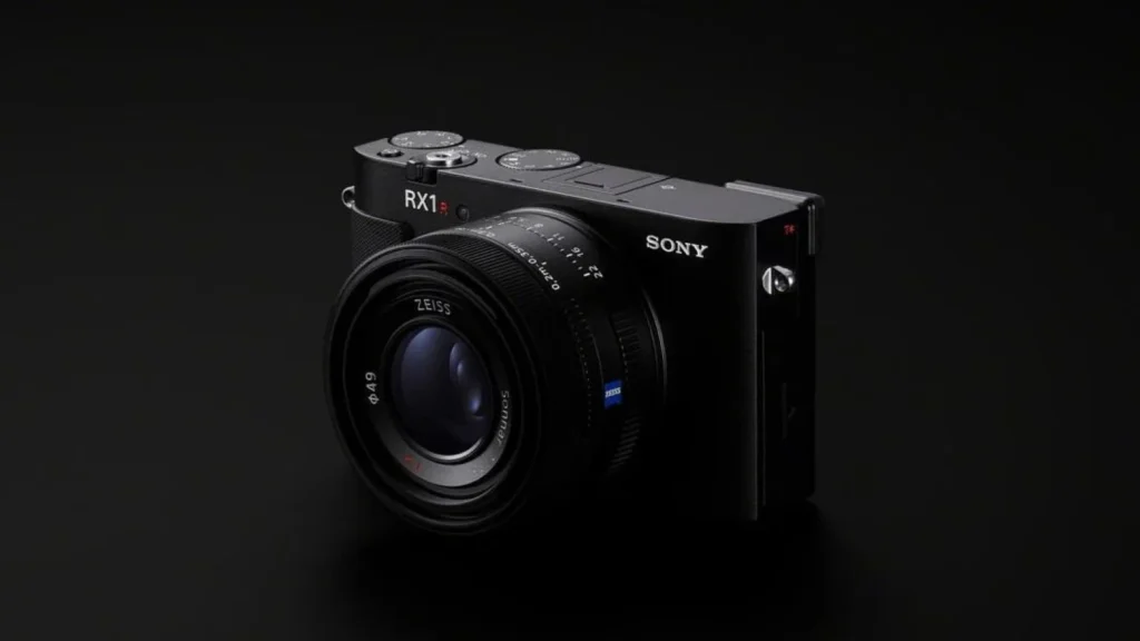 Sony Resmi Perkenalkan Kamera Compact Full-Frame RX1R III
