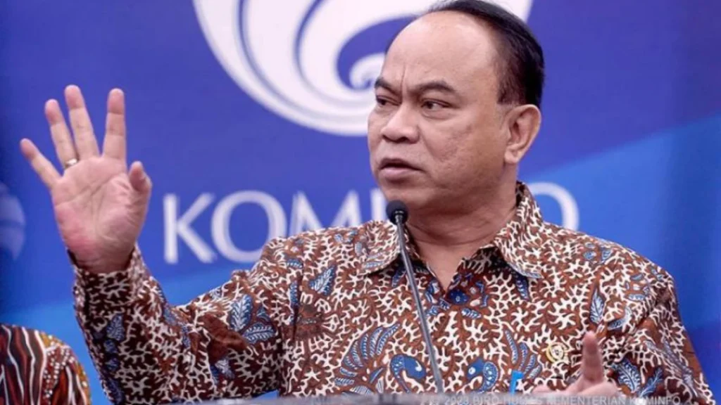 Kasus Perlindungan Judi Online: Pengakuan Terdakwa dan Bantahan Menteri