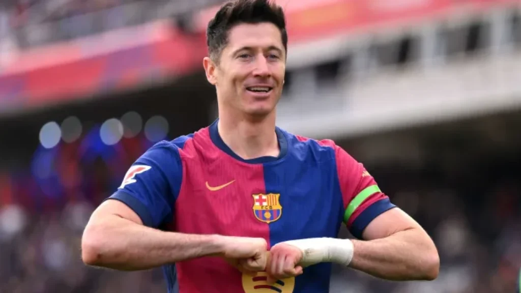 Kiper Legenda Polandia Sarankan Lewandowski Tinggalkan Barcelona