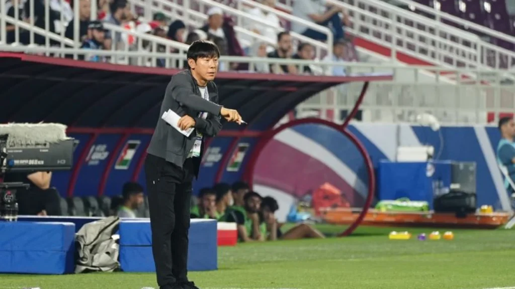 Shin Tae Yong Resmi Menjadi Pelatih Ulsan HD