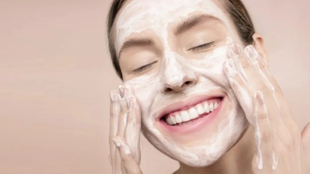 Panduan Memilih Cleansing Balm Sesuai Tipe Kulit