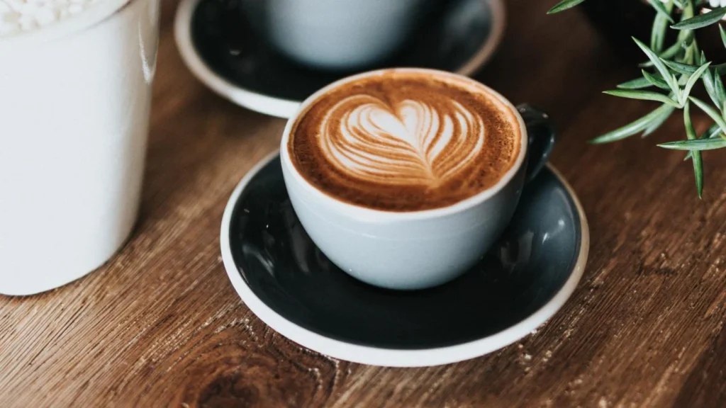 Membuat Kopi Enak di Rumah Tanpa Peralatan Mahal